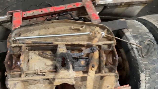 Ремонт седла американского тягача смотреть онлайн