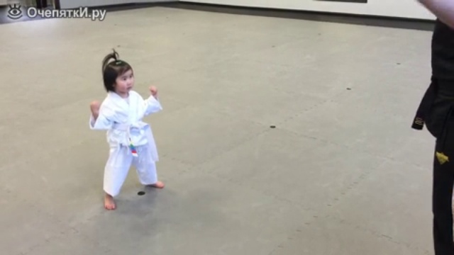 Трёхлетняя каратистка смотреть онлайн