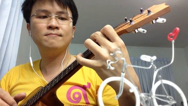 ฤดูที่แตกต่าง Seasons Change Ukulele Cover смотреть онлайн