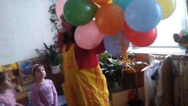 Клоун на Дне Рождения Юли в детском саду