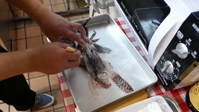 Japanese Street Food - LIONFISH Avocado Stir Fry Sashimi Okinawa Seafood Japan смотреть онлайн