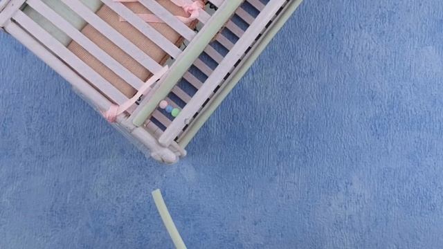 КРОВАТКА ДЛЯ КУКЛЫ С БАЛДАХИНОМ И БОРТИКОМ! смотреть онлайн