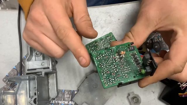 Ремонт блокиратора руля Mercedes W202 W208 W210