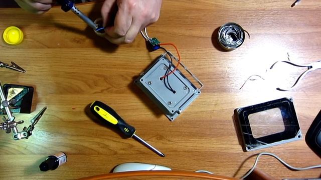 10W LED Прожектор. 2 часть - ремонт с помощью ремкомплекта. смотреть онлайн