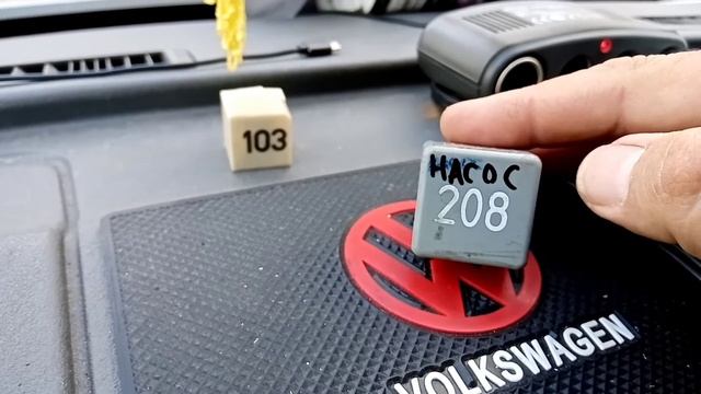 142. VW T4. Реле свечей накала. смотреть онлайн