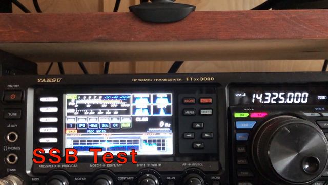 ICOM IC-7100 Ham Radio Mic Test between HM-219 and HM-198 смотреть онлайн