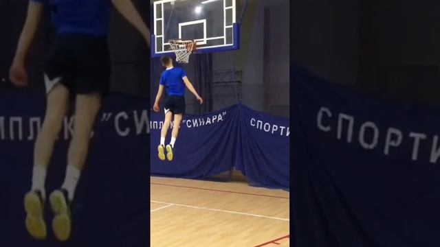 Как увеличить прыжок волейболисту ? смотреть онлайн