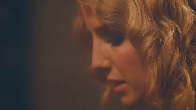 Томас Шелби напрягает Грейс. смотреть онлайн