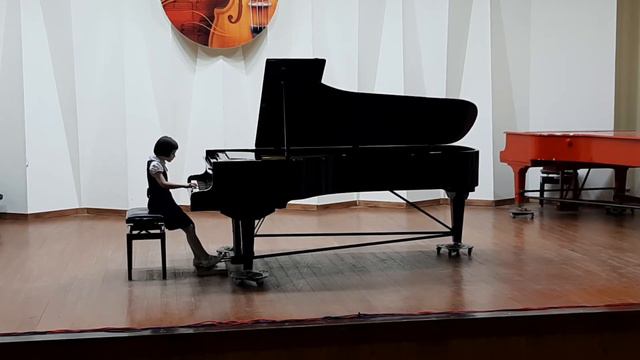 Глухих Ольга 1 класс ДМШ2 Обнинск В стране гномов А.Роули преподаватель Русанова Н.М. смотреть онлайн