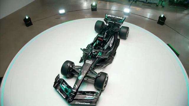 2023 Mercedes-AMG PETRONAS F1 Team Car Launch | Meet the F1 W14 смотреть онлайн