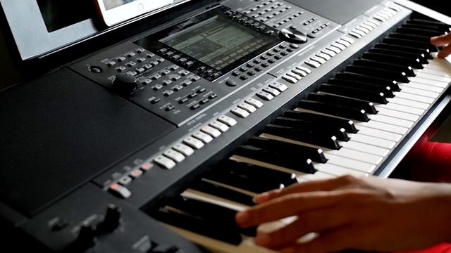 Danny Boy - Yamaha PSR-S775 смотреть онлайн