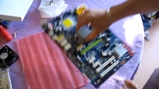 ASROCK P45DE and G.SKILL PC2-1066 -PART 1- By:NSC смотреть онлайн