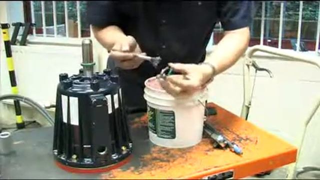Michael Smith Engineers Ltd - Replacing Shaft Oil Seals in Hydracell G10 Series Pump смотреть онлайн