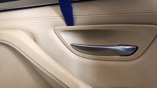 BMW F10 снимаем третий стоп сигнал и дверную карту. #1 смотреть онлайн