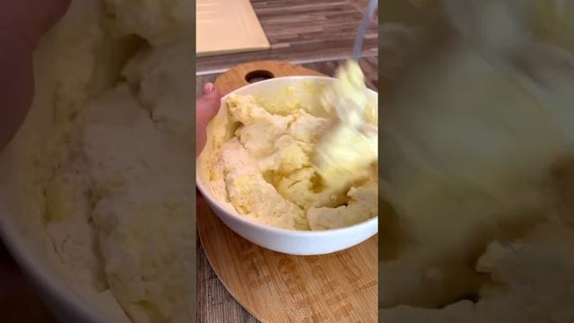 Нежнейшие сырники с хрустящей корочкой смотреть онлайн