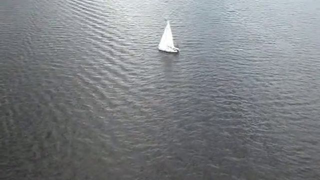 Съемка со змея с яхты, на всех парусах смотреть онлайн