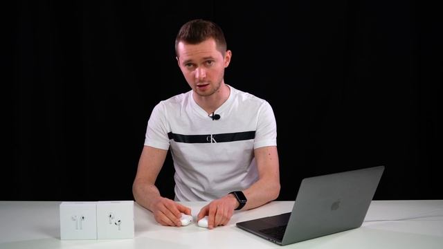 AirPods 2 vs AirPods 3. Вторые - все еще лучшие наушники за свои деньги! смотреть онлайн