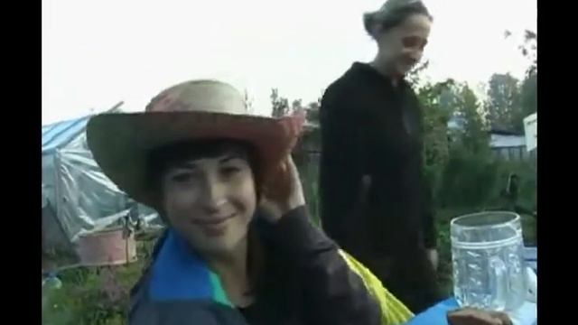 дурачества на даче лето 2007 года. смотреть онлайн