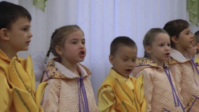 Песня и оркестр на осеннем утреннике 2016 в старшей группе Муз рук Максюта Г В смотреть онлайн
