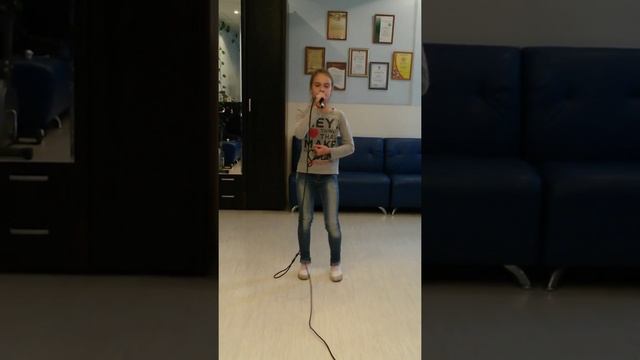 Осипова Вероника "Нас бьют мы летаем" смотреть онлайн