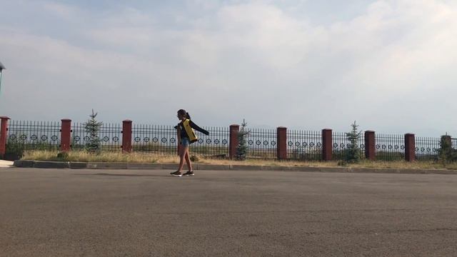 как фоткаться//keira lou смотреть онлайн