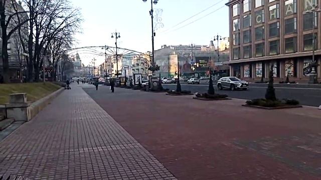 Утренний Крещатик соблазнил. Киев сегодня. 4 марта 2021 года. смотреть онлайн