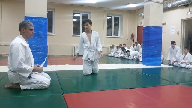 Вручение дипломов на пояса .Младшая группа .Декабрь 2017 год смотреть онлайн