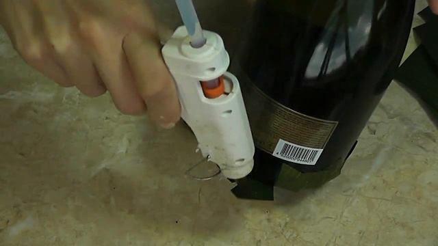 Подарок своими руками / Ананас из конфет и шампанского смотреть онлайн