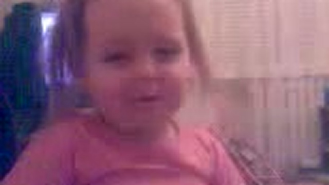 Девочка хотела сказать я тебя люблю)))но не получилось))).flv смотреть онлайн