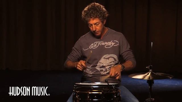 Simon Phillips @ Modern Drummer 2008 w/Interview by Gavin Harrison смотреть онлайн