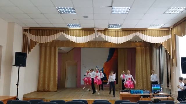 МЫ МАЛЕНЬКИЕ ДЕТИ смотреть онлайн