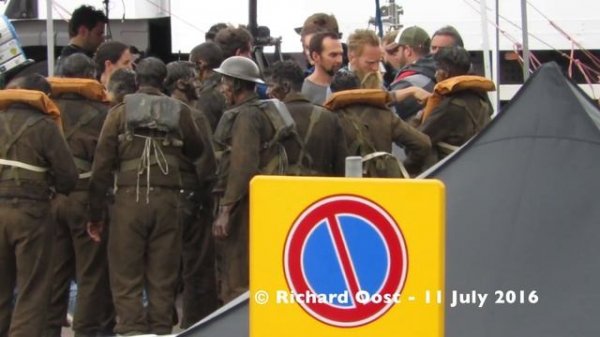 Dunkirk behind the scenes. The extra's from the Netherlands and Urk.