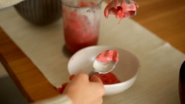 МОЕ УТРО НА БОЛЬНИЧНОМ: завтрак, легкая йога, размышления о том, что такое забота о себе смотреть онлайн