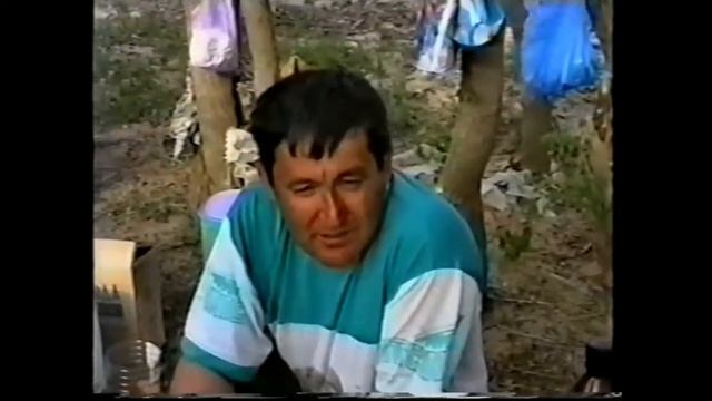 ВЕСНА 2001 год Ловим рыбу руками смотреть онлайн