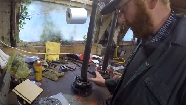 Vintage Thursday. Massey Ferguson halfshaft oil seal change. смотреть онлайн