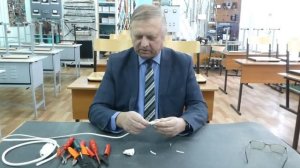 Боярсков Сергей Геннадьевич Сборка электрической вилки