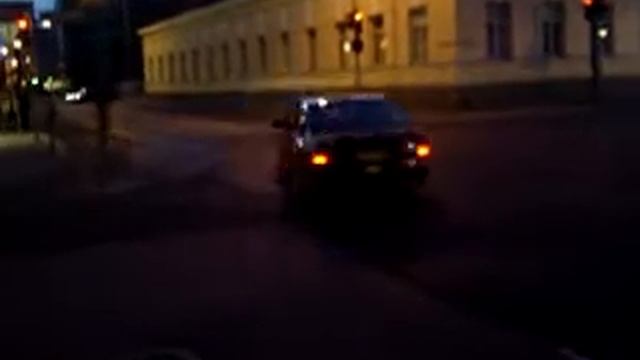 opel omega 3000 crazy in town with cops смотреть онлайн