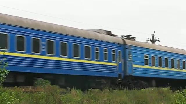 ТЭП70-0124 (РЖД/Окт, ТЧ-31 В. Луки) с поездом №54 Киев - СПб (УЗ) смотреть онлайн