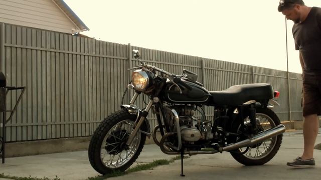 Kick Start a motorcycles Ural Solo 1994 after 15 Years. смотреть онлайн