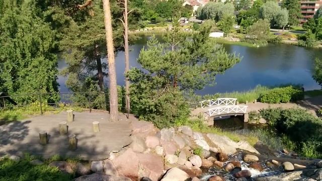 Искусственный водопад в парке "Sapokka" г.Котка смотреть онлайн