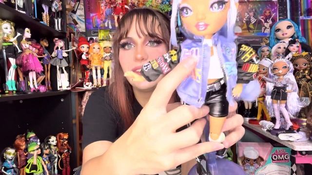 Rainbow High Rainbow Vision Tessa Park Royal Three Doll Review! смотреть онлайн