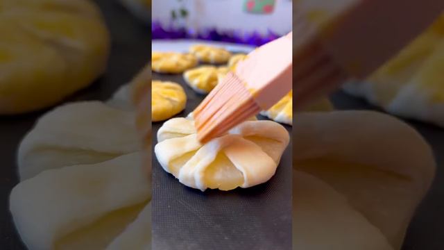 Быстрые слойки с ананасом🍍 ВСЕГО 2 ИНГРЕДИЕНТА смотреть онлайн