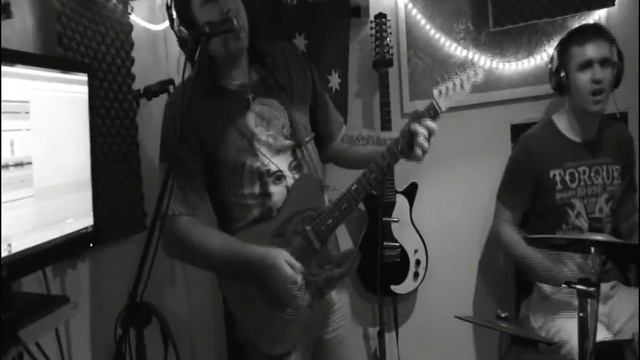 Terry Clark Music Rollin' On Black and White смотреть онлайн
