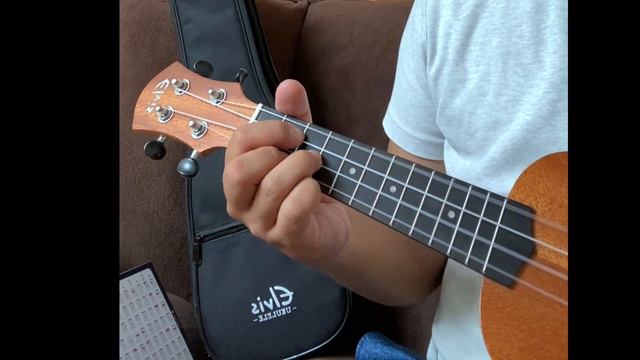 Cant Help Falling In Love ukelele jam смотреть онлайн