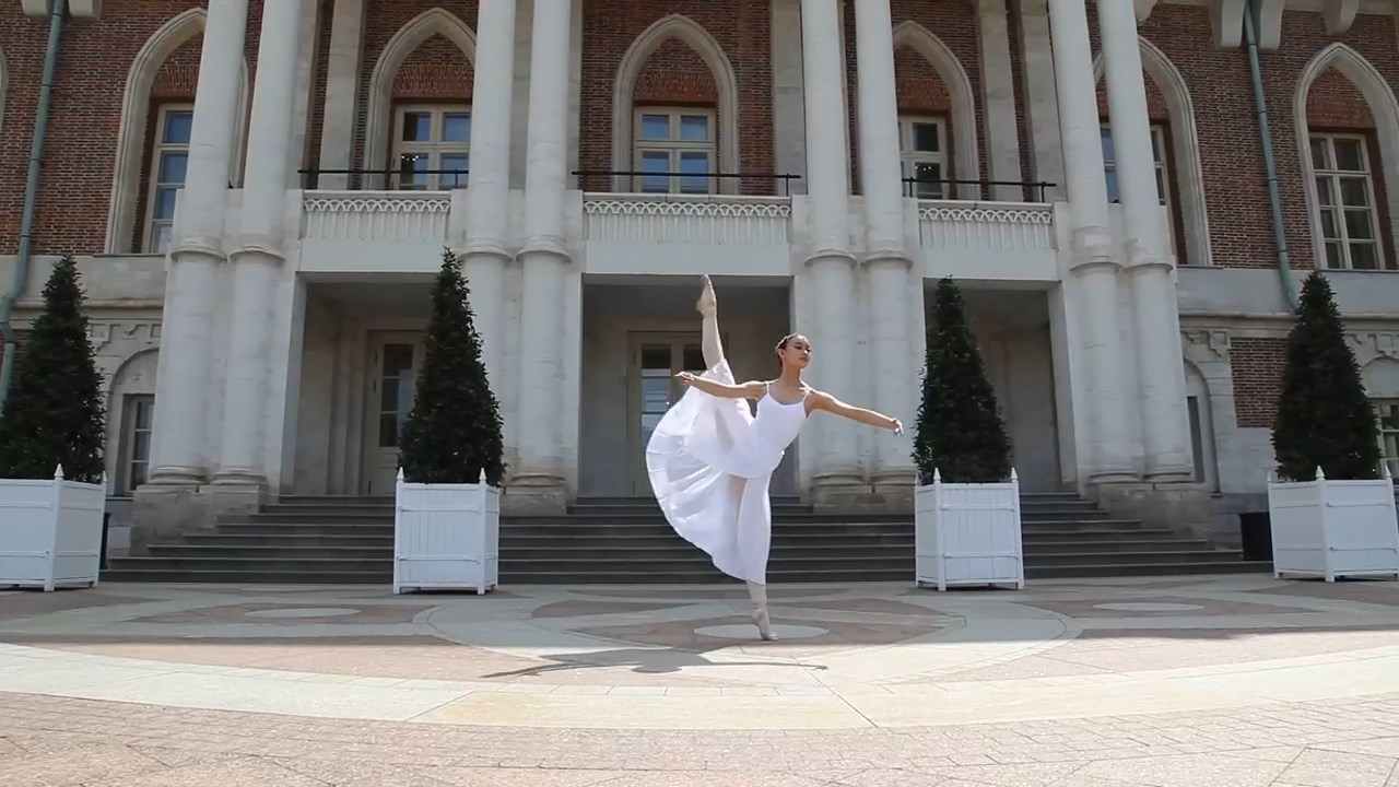 Воспитанница Школа классического танца «Ассоль», Лэн Цзянин смотреть онлайн