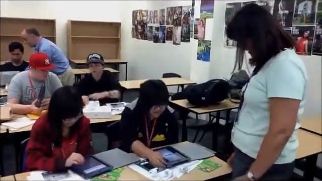 iPads for Yr 10 class at Taylors Senior College, Melbourne смотреть онлайн