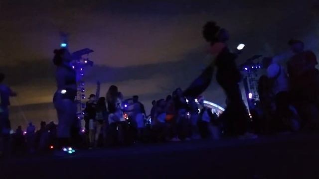 EDC 2019 day 2- Dancing at Kinetic Field ft. Don Diablo and Tiesto смотреть онлайн