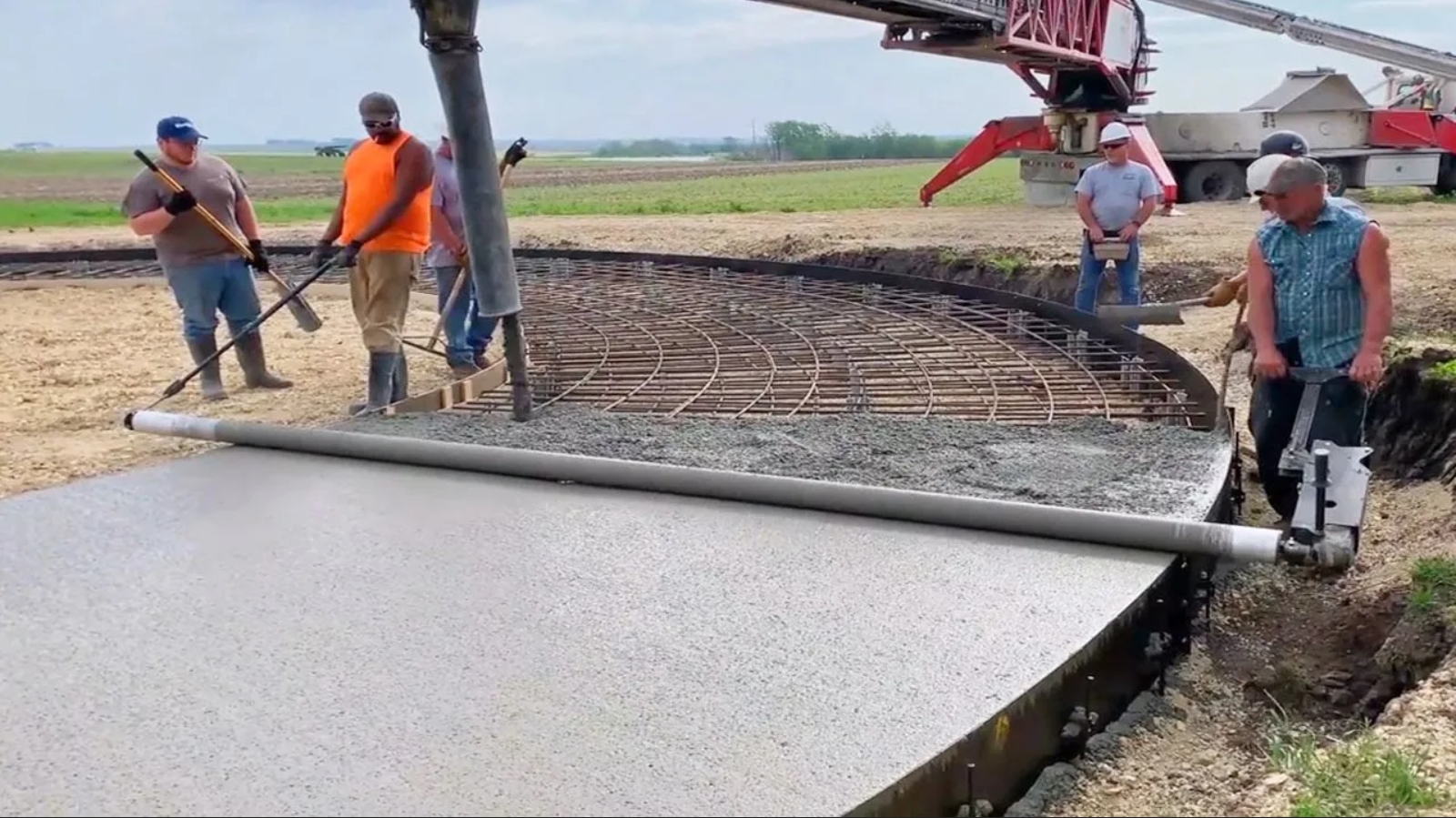 Самые быстрые машины для укладки бетона - Строительное оборудование которое вас удивит