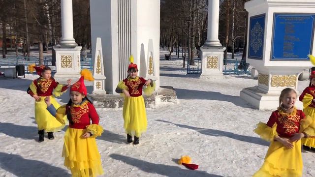 Поздравление 2 "Б" к празднику Наурыз смотреть онлайн