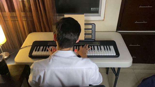 Ludovico Einaudi - Nuvole Bianche #pianocover #piano #ludovicoeinaudi #nuvolebianche #christmas смотреть онлайн